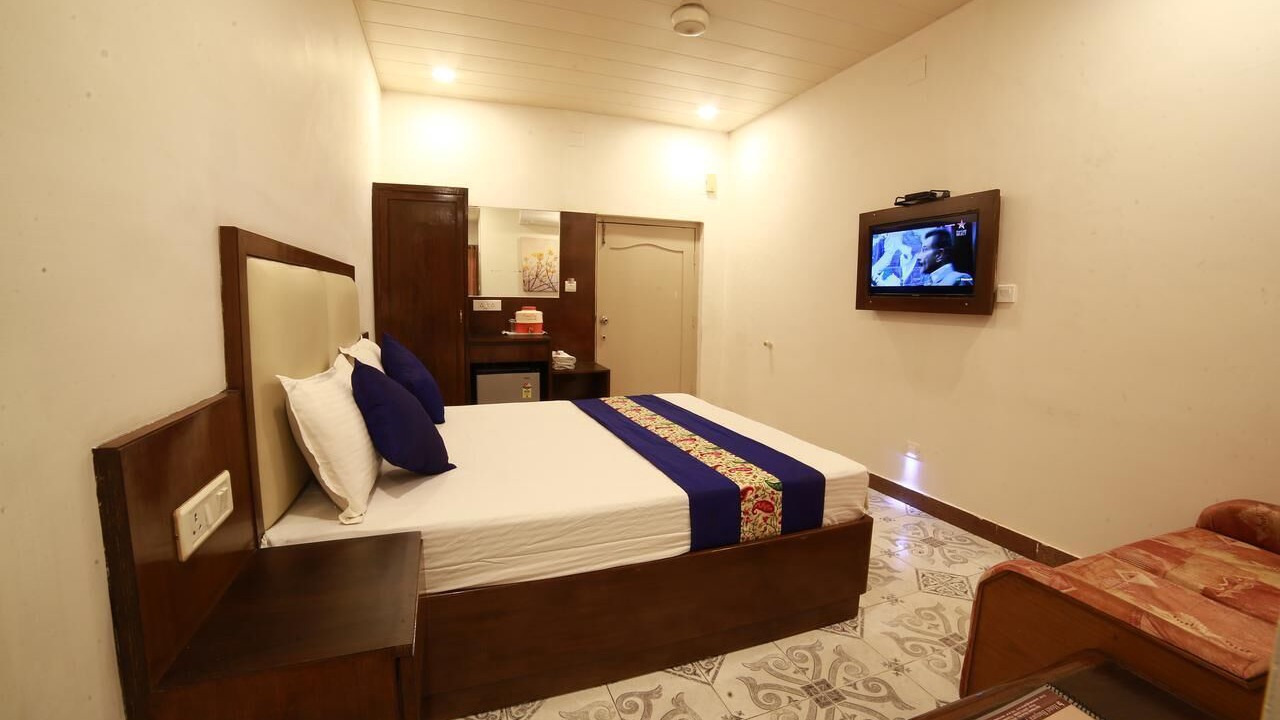 Photo of Bedroom in Mount Abu