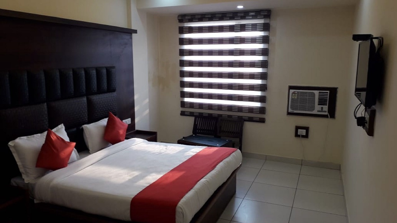 Photo of Bedroom in Katra