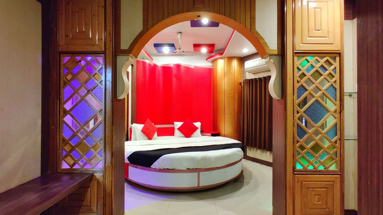 Photo of Bedroom in Mahabaleshwar