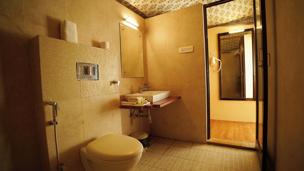Photo of Bathroom in Kanoi