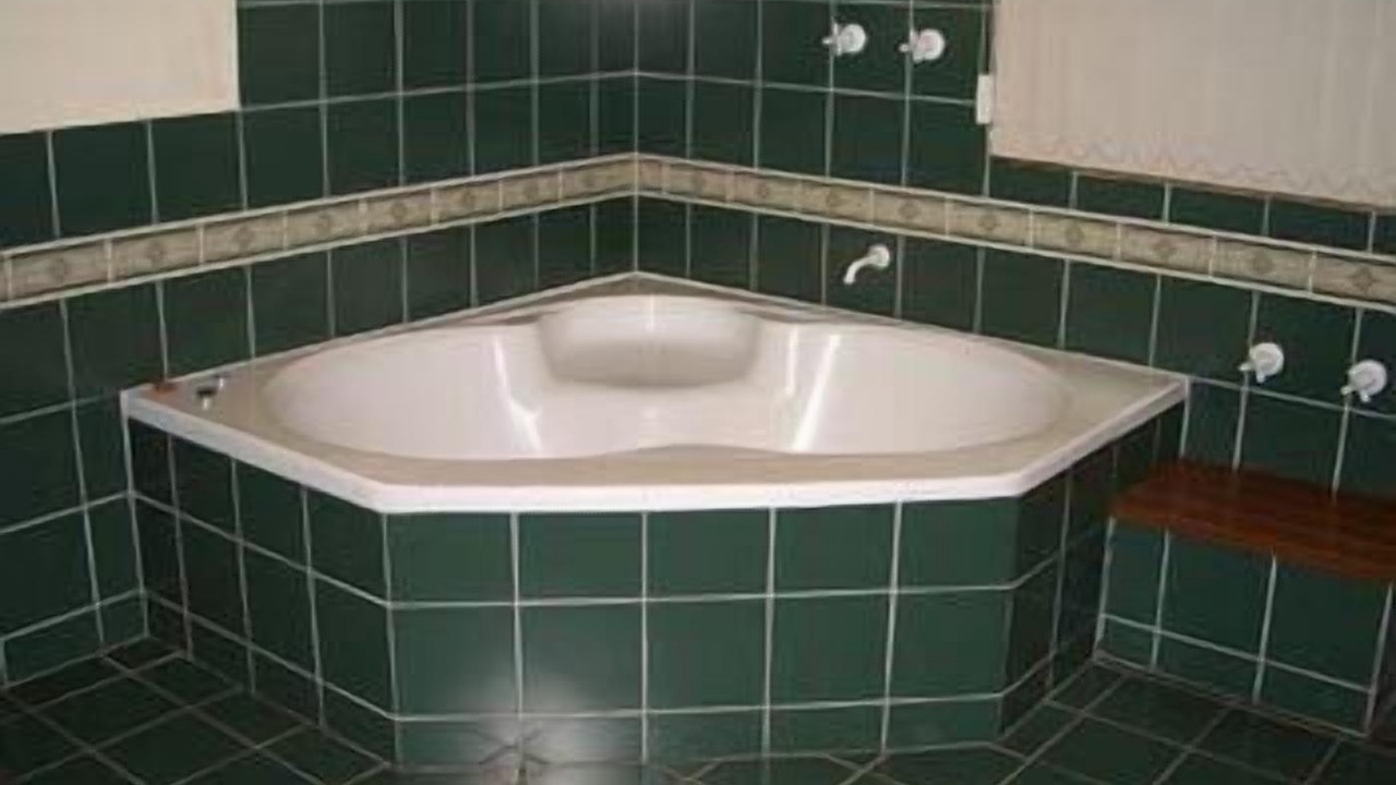 Photo of Bathroom in Kurrajong Heights