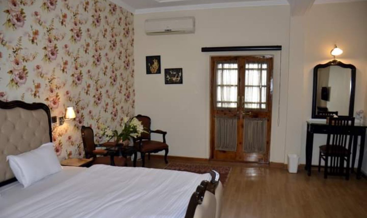 Photo of Bedroom in Solan