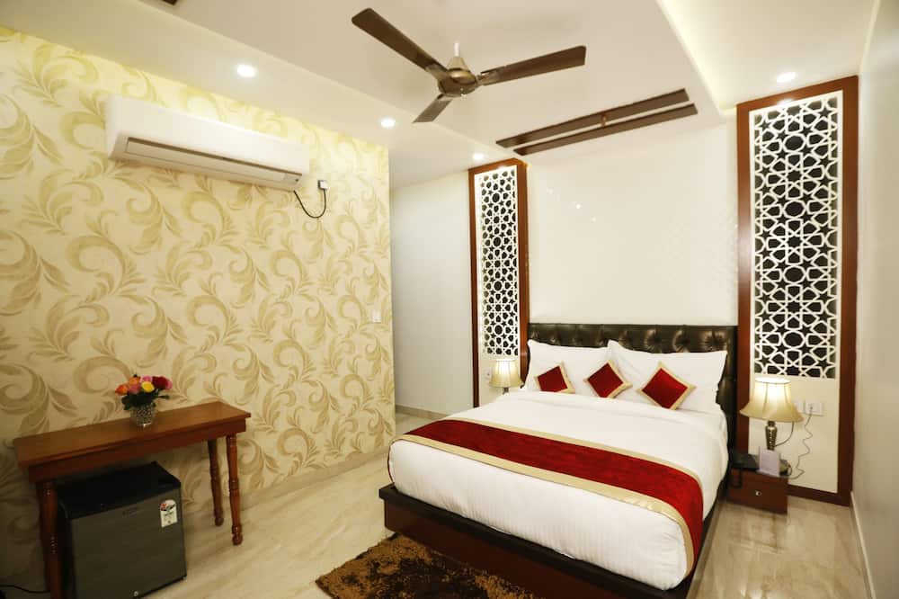 Photo of Bedroom in Dariyaganj