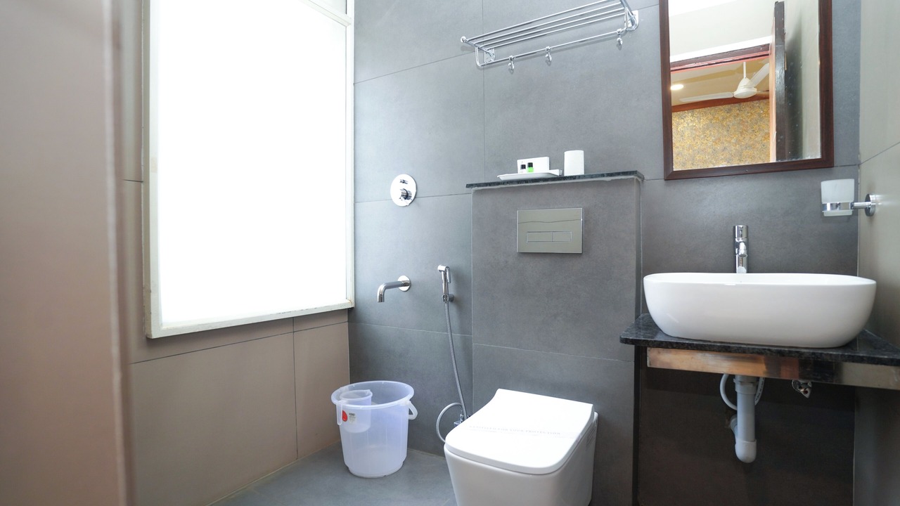 Photo of Bathroom in Thousand Lights