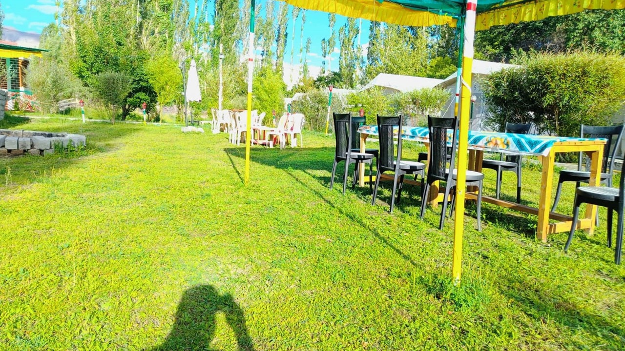 Photo of Outdoor in Hunder