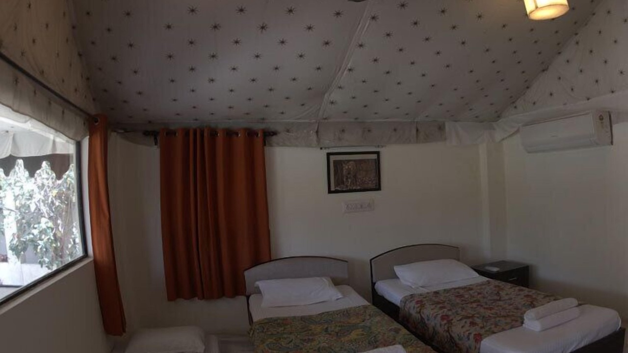 Photo of Bedroom in Moharli