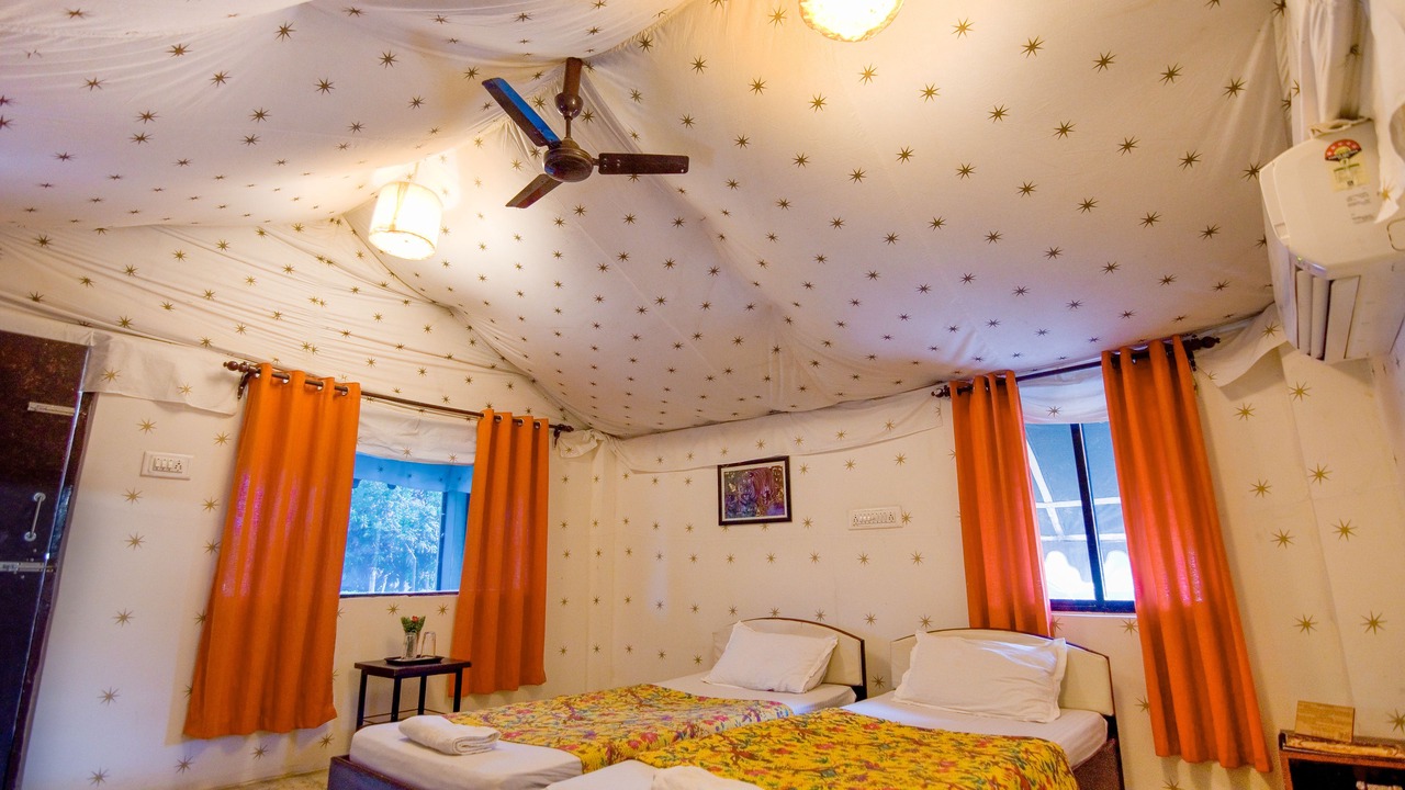 Photo of Bedroom in Moharli