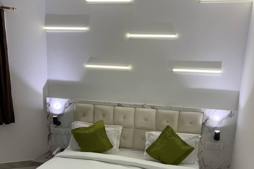 Photo of Bedroom in Sector 14