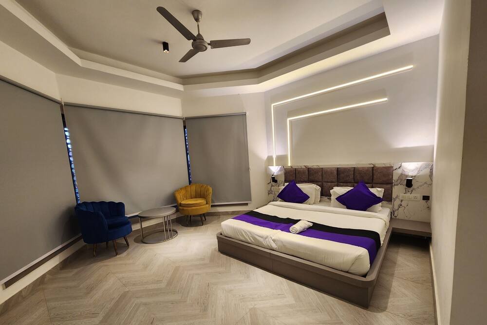 Photo of Bedroom in Sector 14