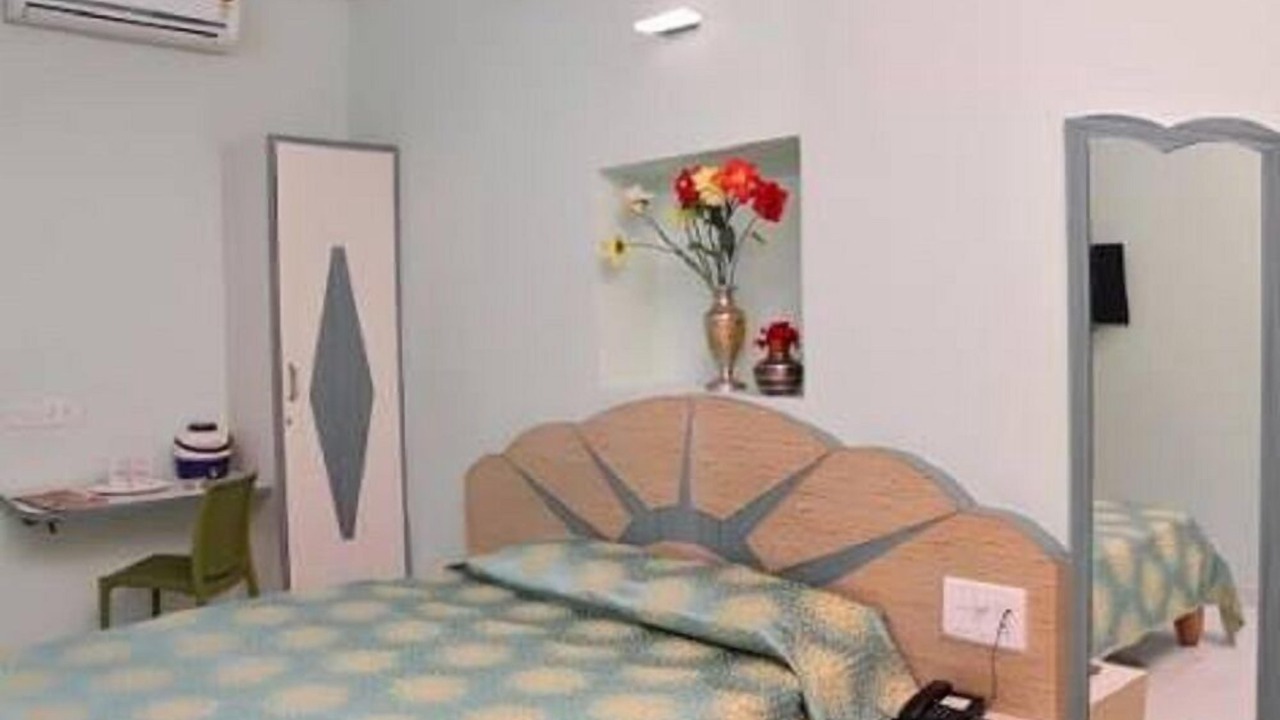 Photo of Bedroom in Mount Abu