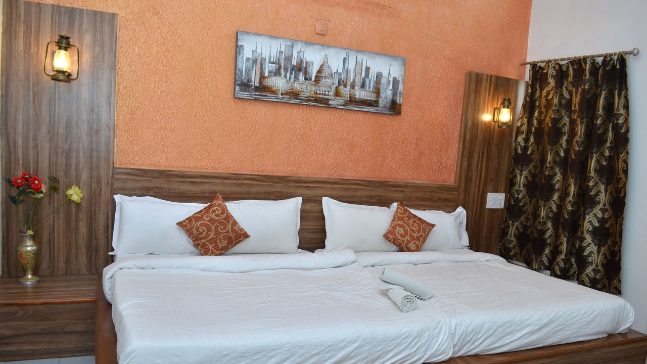 Photo of Bedroom in Mount Abu