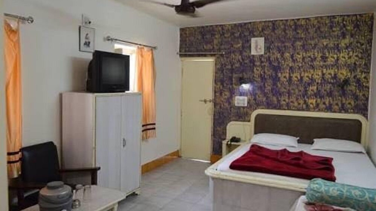 Photo of Bedroom in Mount Abu