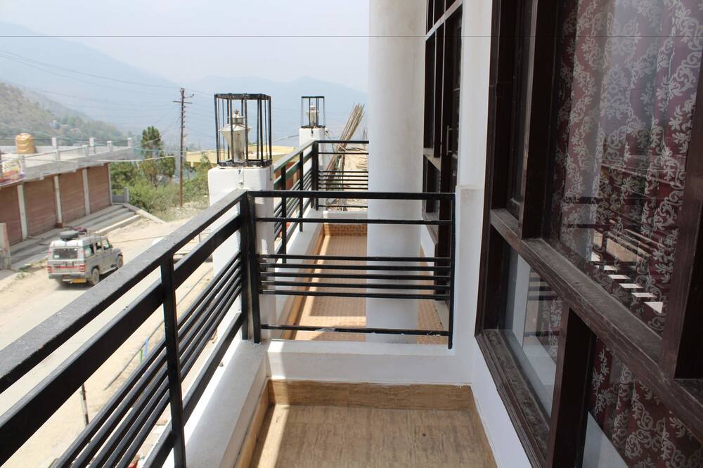 Photo of Patio Balcony in Chamba