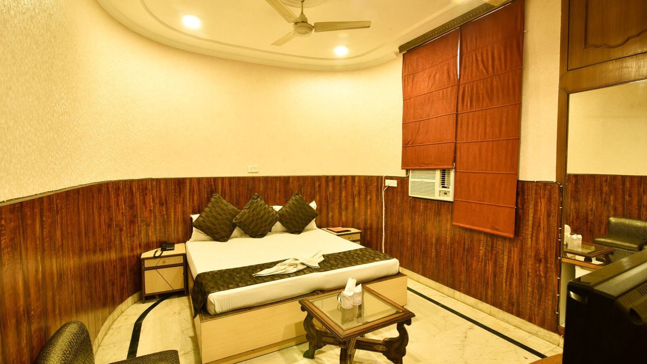 Photo of Bedroom in Chittaranjan