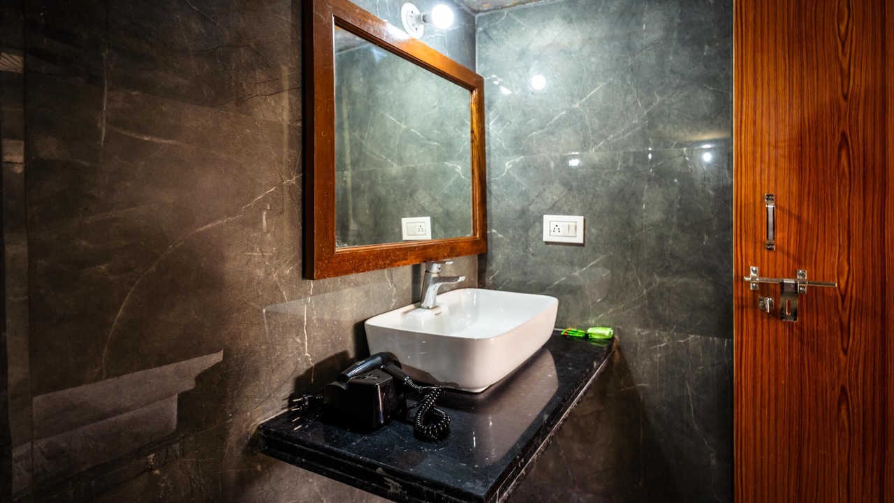 Photo of Bathroom in Kanoi