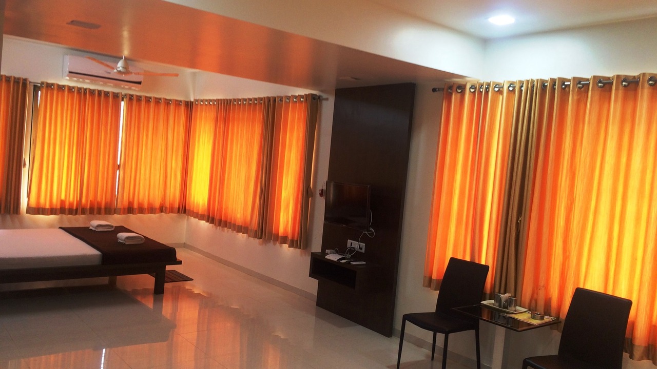 Photo of Bedroom in Trimbak