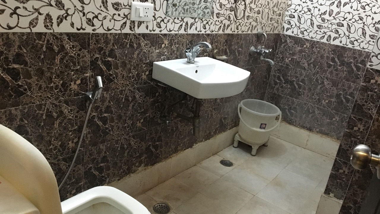 Photo of Bathroom in Mahipalpur