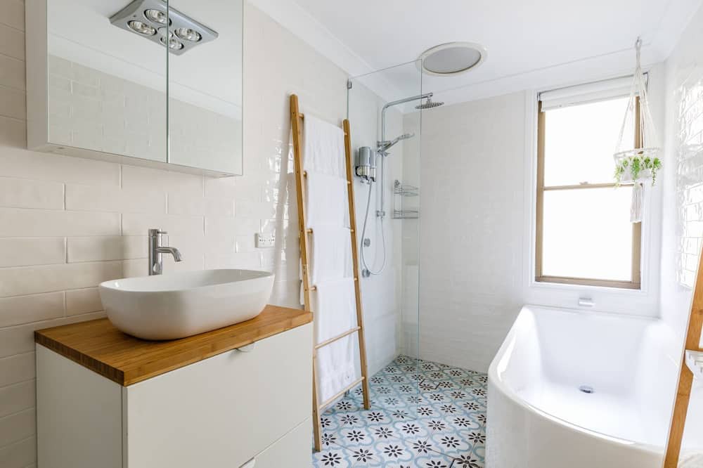 Photo of Bathroom in Dangar Island