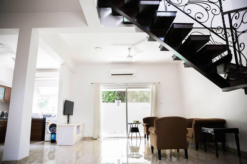 Photo of Livingroom in Vagator