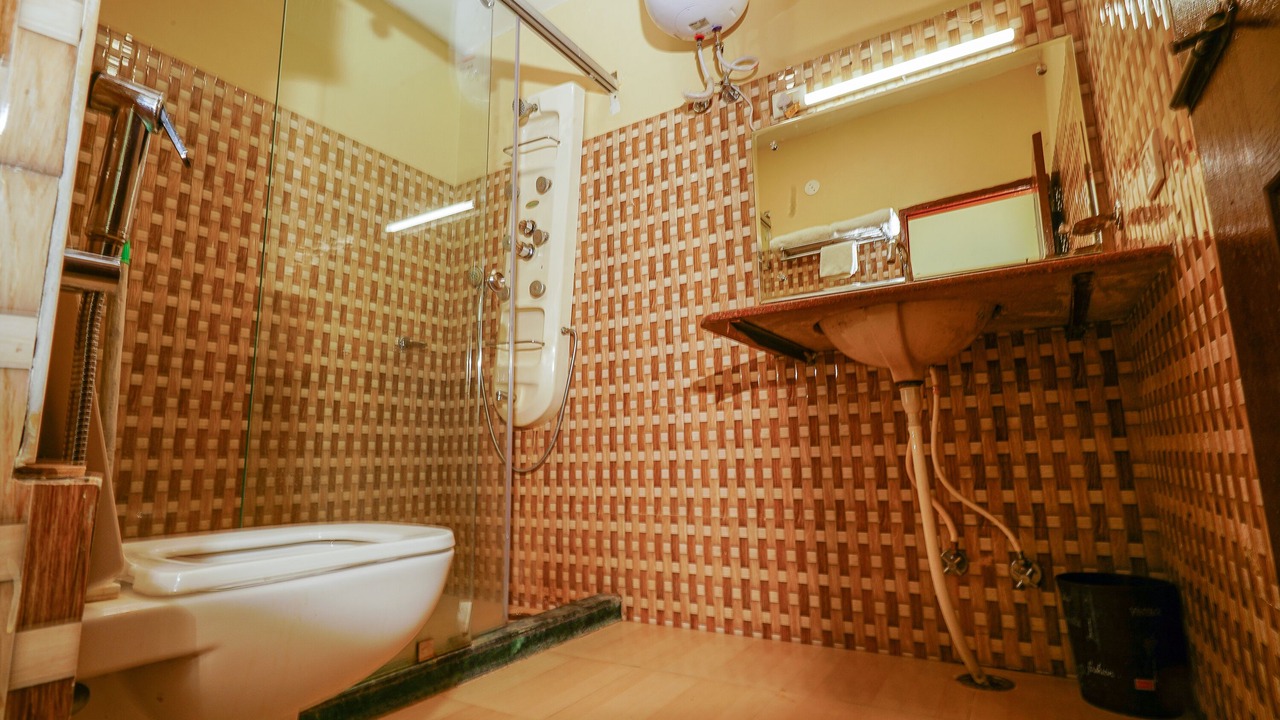 Photo of Bathroom in Gunehr