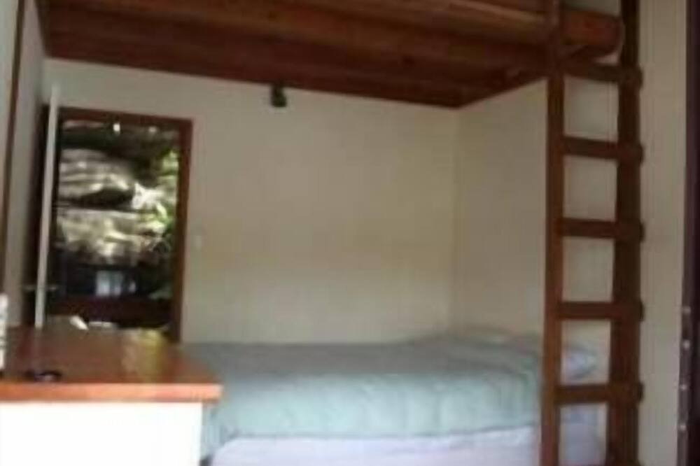 Photo of Bedroom in Cottage Point