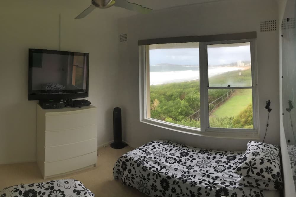 Photo of Bedroom in Narrabeen