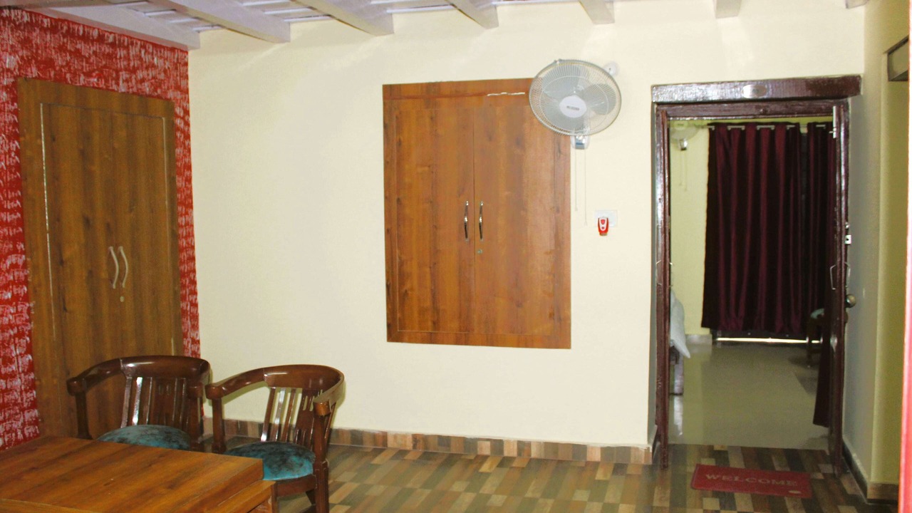 Photo of Bedroom in Lansdowne