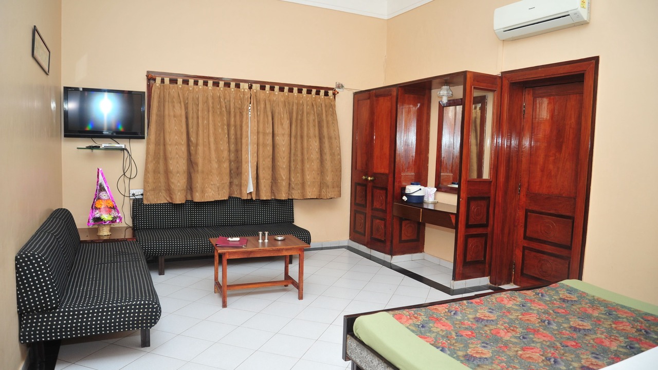 Photo of Bedroom in Navarangpura Gam