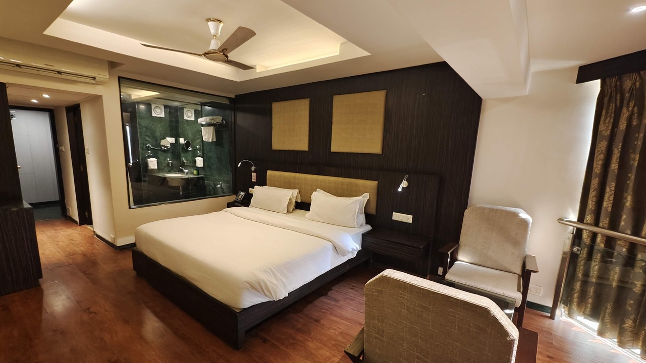 Photo of Bedroom in Sayajiganj