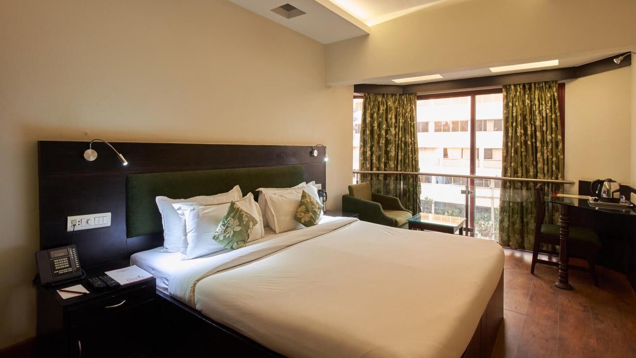 Photo of Bedroom in Sayajiganj