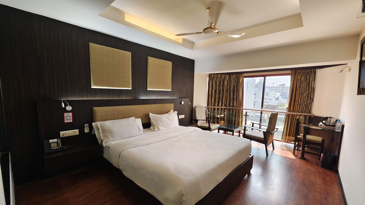 Photo of Bedroom in Sayajiganj