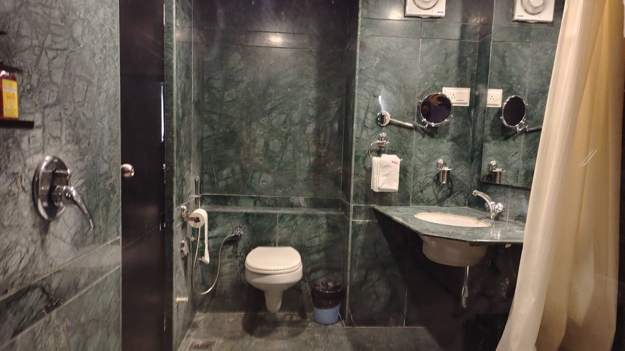 Photo of Bathroom in Sayajiganj