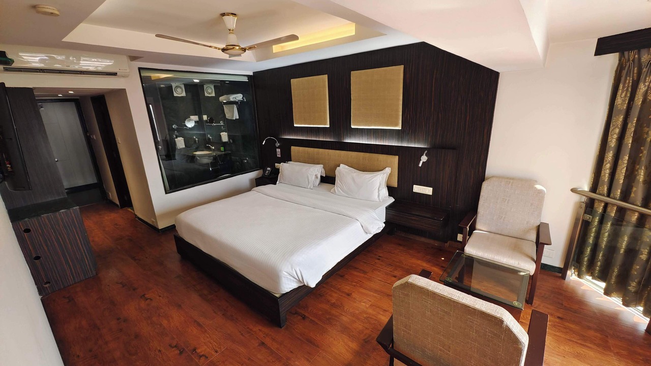 Photo of Bedroom in Sayajiganj
