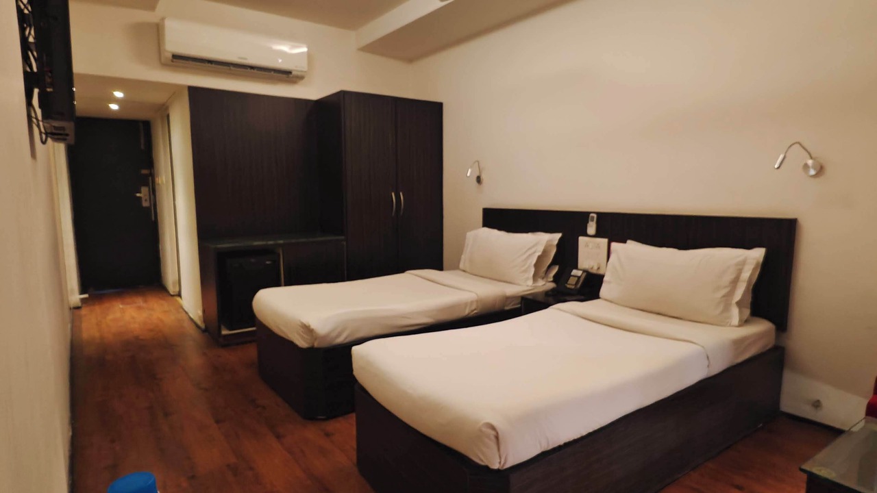 Photo of Bedroom in Sayajiganj