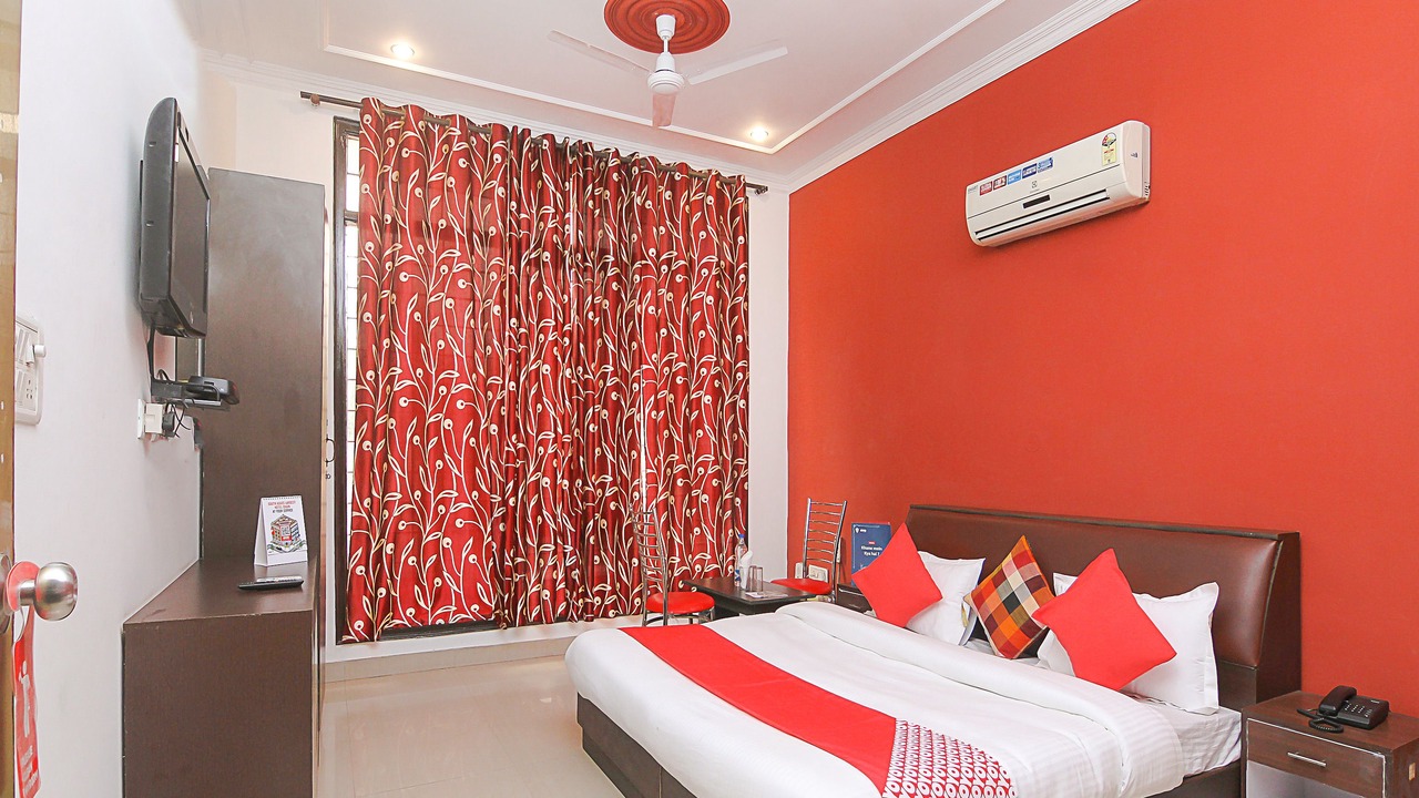 Photo of Bedroom in Sector 40