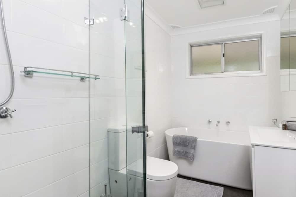 Photo of Bathroom in Bilpin