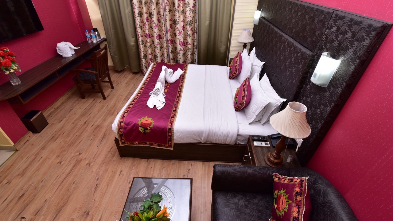 Photo of Bedroom in Srinagar
