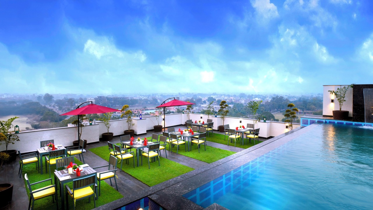 Photo of Outdoor in Taj Ganj