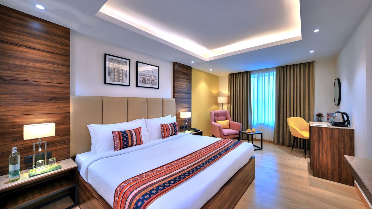 Photo of Bedroom in Taj Ganj
