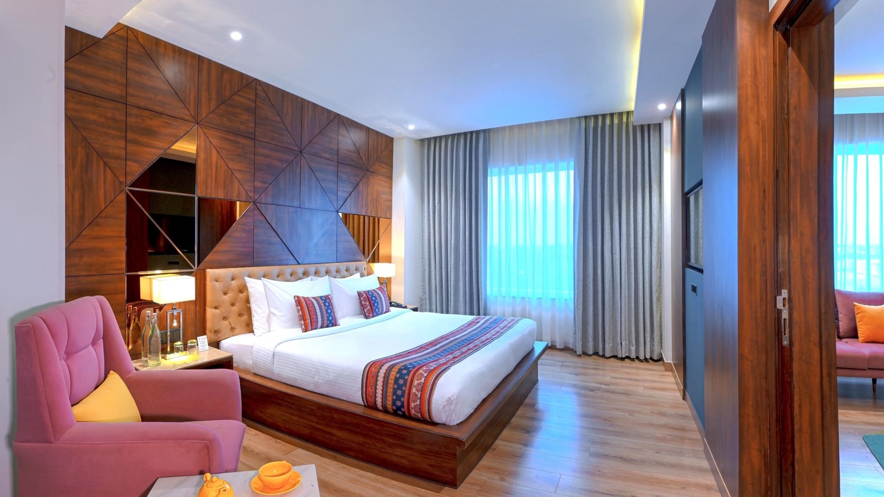 Photo of Bedroom in Taj Ganj