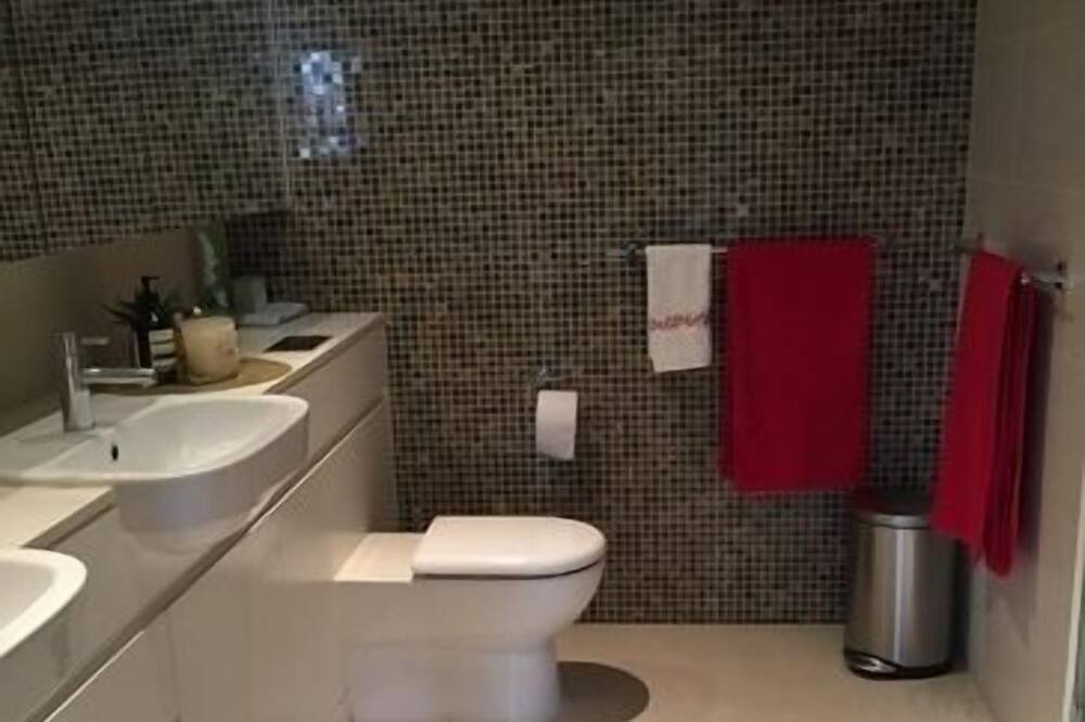 Photo of Bathroom in Little Bay