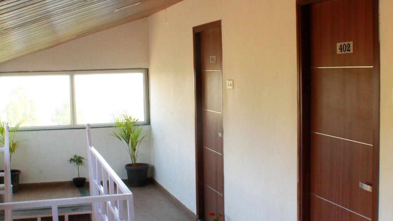 Photo of Bedroom in Mahabaleshwar