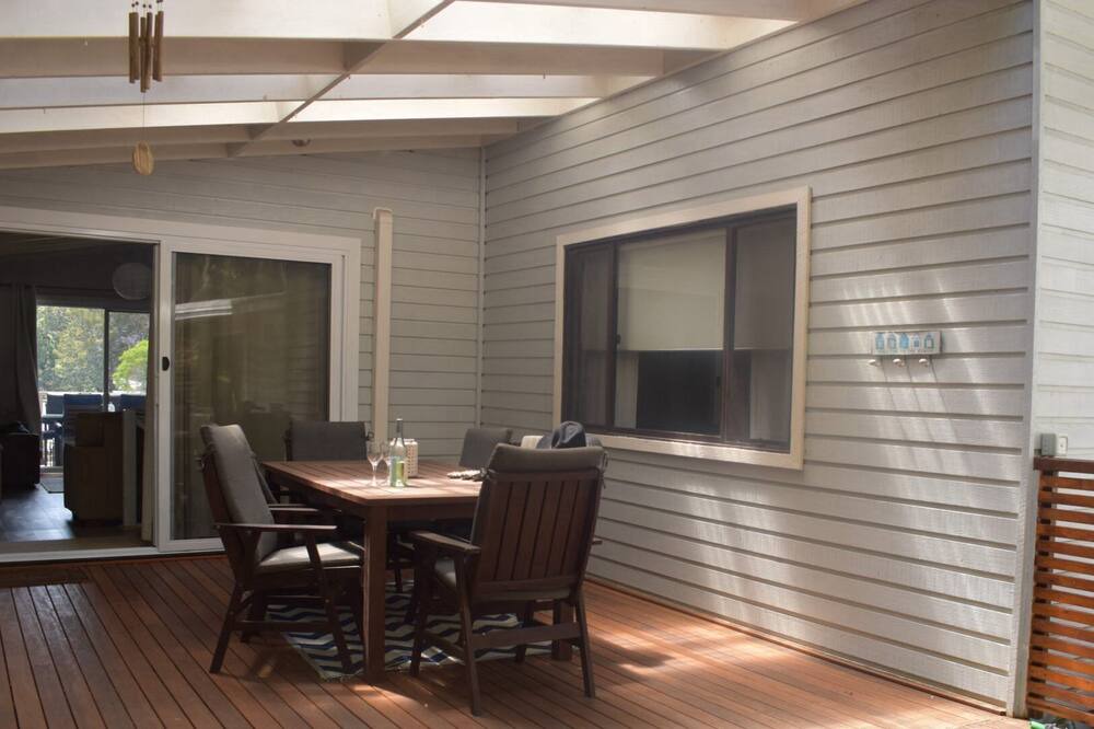 Photo of Patio Balcony in Pretty Beach Central Coast