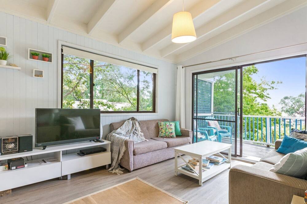 Photo of Livingroom in Pretty Beach Central Coast