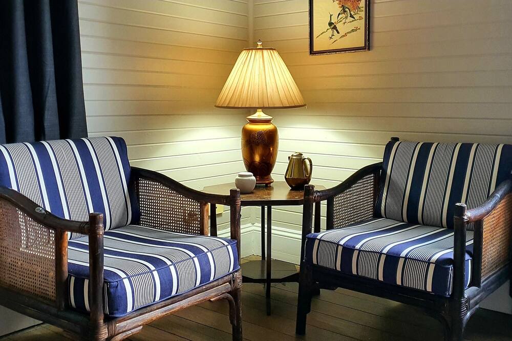 Photo of Livingroom in Gloucester
