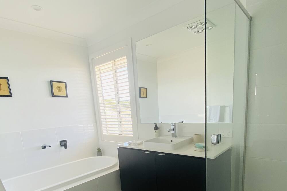 Photo of Bathroom in Catherine Hill Bay