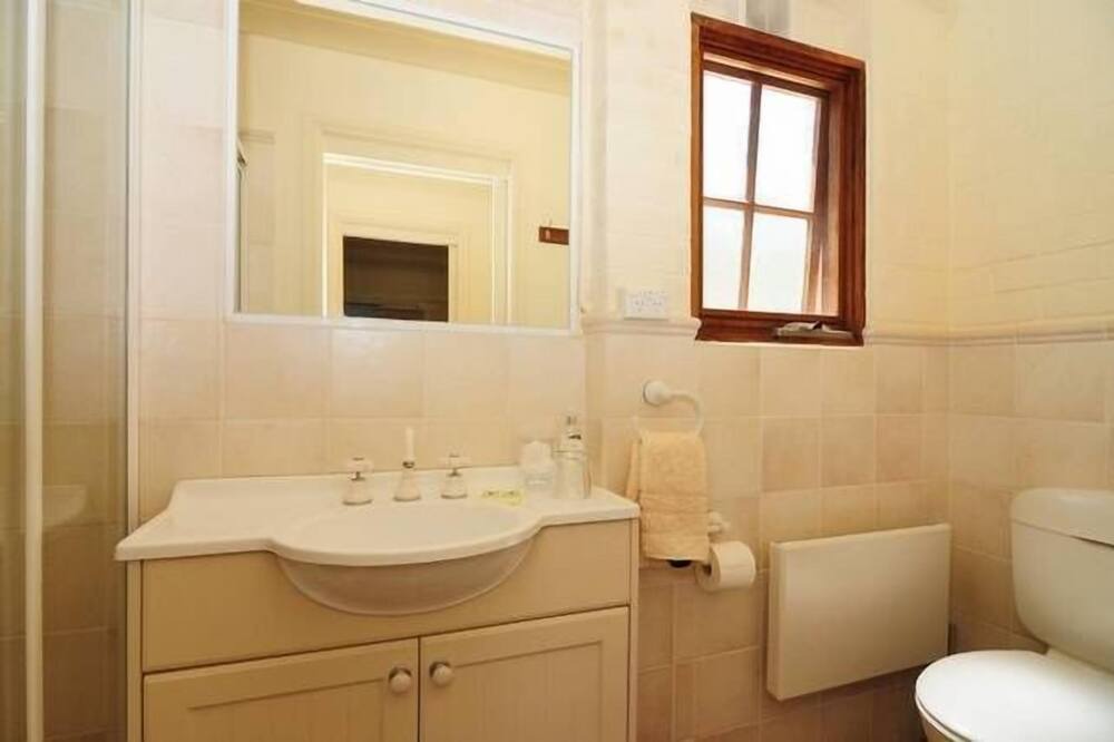 Photo of Bathroom in Wildes Meadow