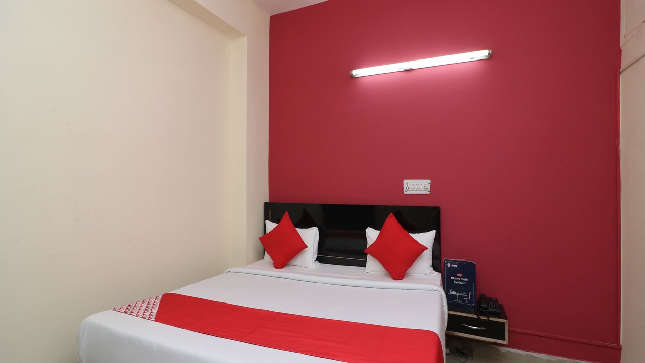 Photo of Bedroom in Sector 62