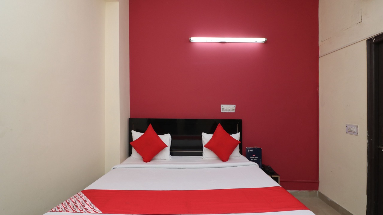 Photo of Bedroom in Sector 62