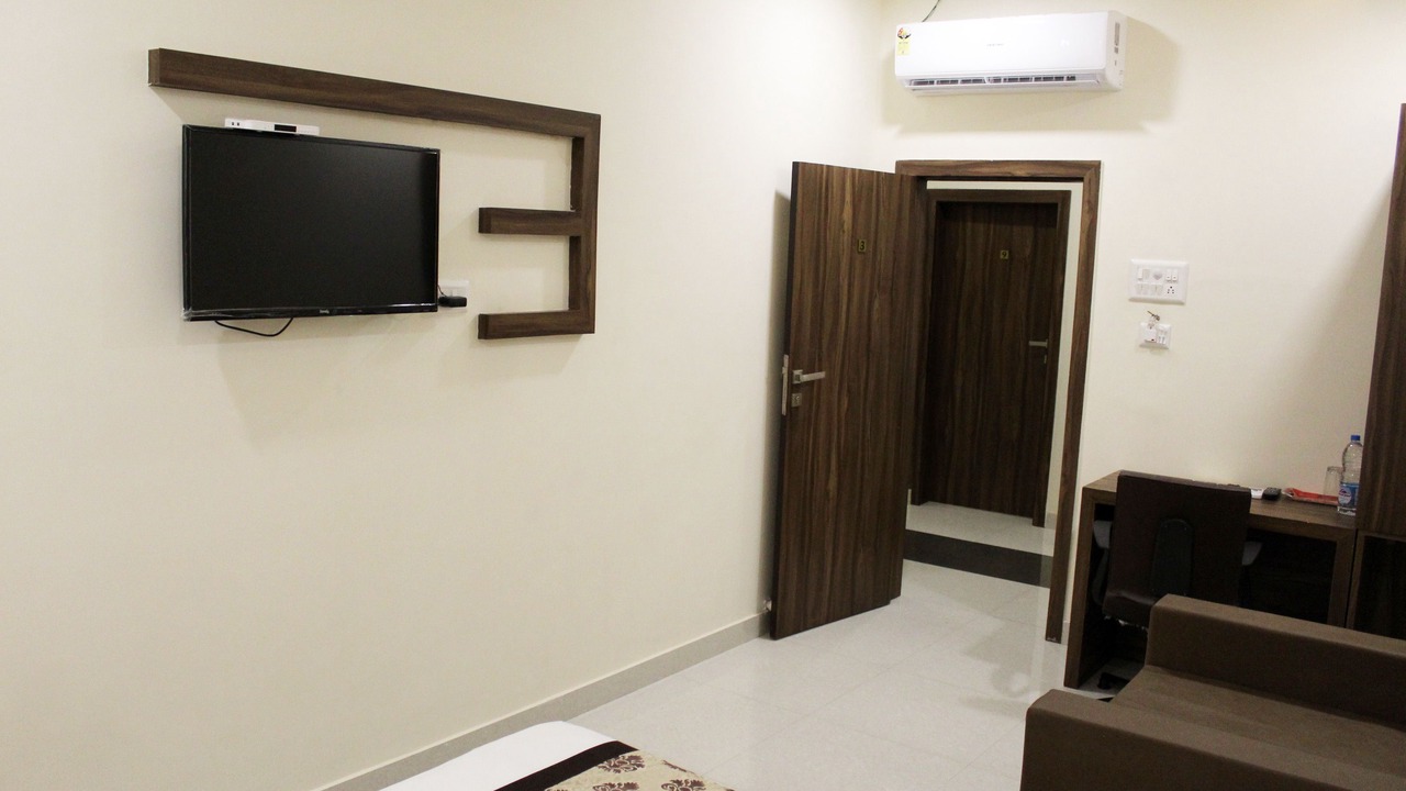 Photo of Bedroom in Jamnagar